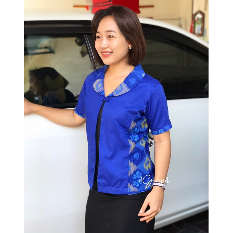 Blazer Endek Mawar Kombinasi Biru bca endek tenun dan katun poli, adem dan nyaman