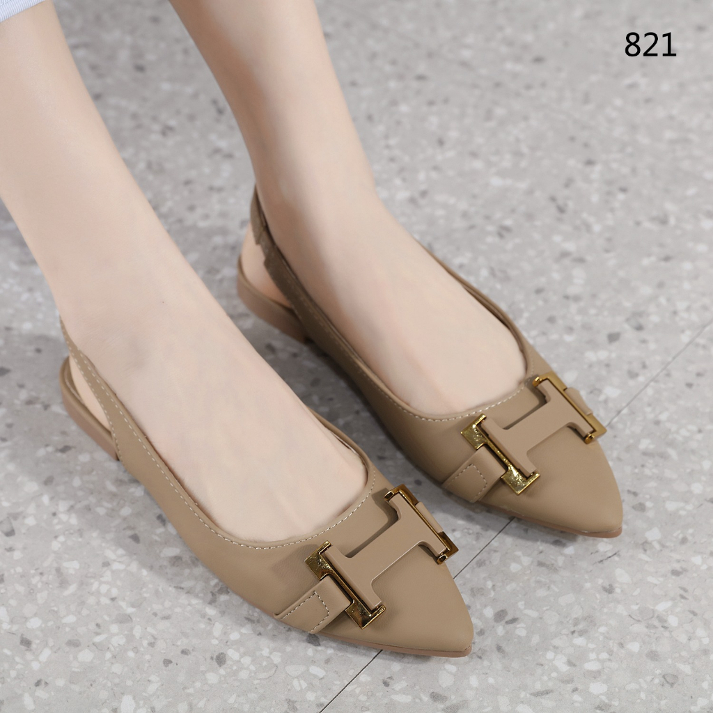 821 Leather H-Logo Slingback Ballerina Flats