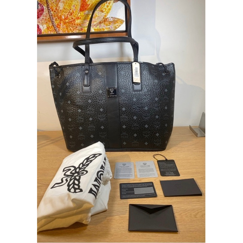 MCM Liz Reversible Medium tote bag with pouch