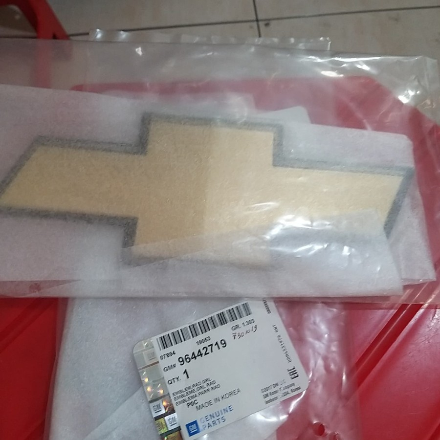 Emblem Logo Chevrolet Grill Captiva