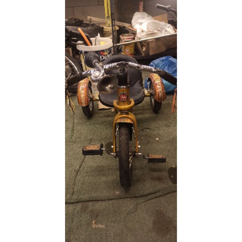 schwinn roadster tricycle rare classic custom paint metalflake fuel gliter twist blink lowrider norm