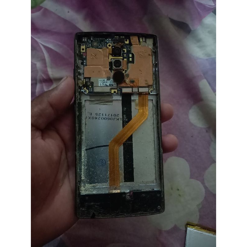 hp doogee mix 2 ram 6/64gb minus bootloop dan tutup belakang pecah mesin perawan lcd ORI shadow tipi