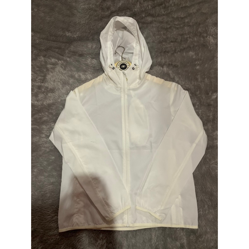 Uniqlo Lightweight Pocketable