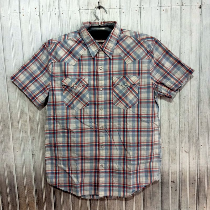 Kemeja Levis Kancing Batu