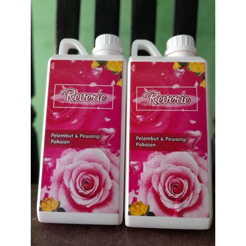 Pelembut &amp; Pewangi Pakaian | Softener Reverie | Memberi wangi segar pada baju