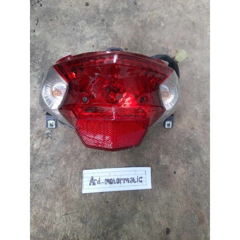 Reflektor lampu belakang motor beat fi / stoplamp beat fi