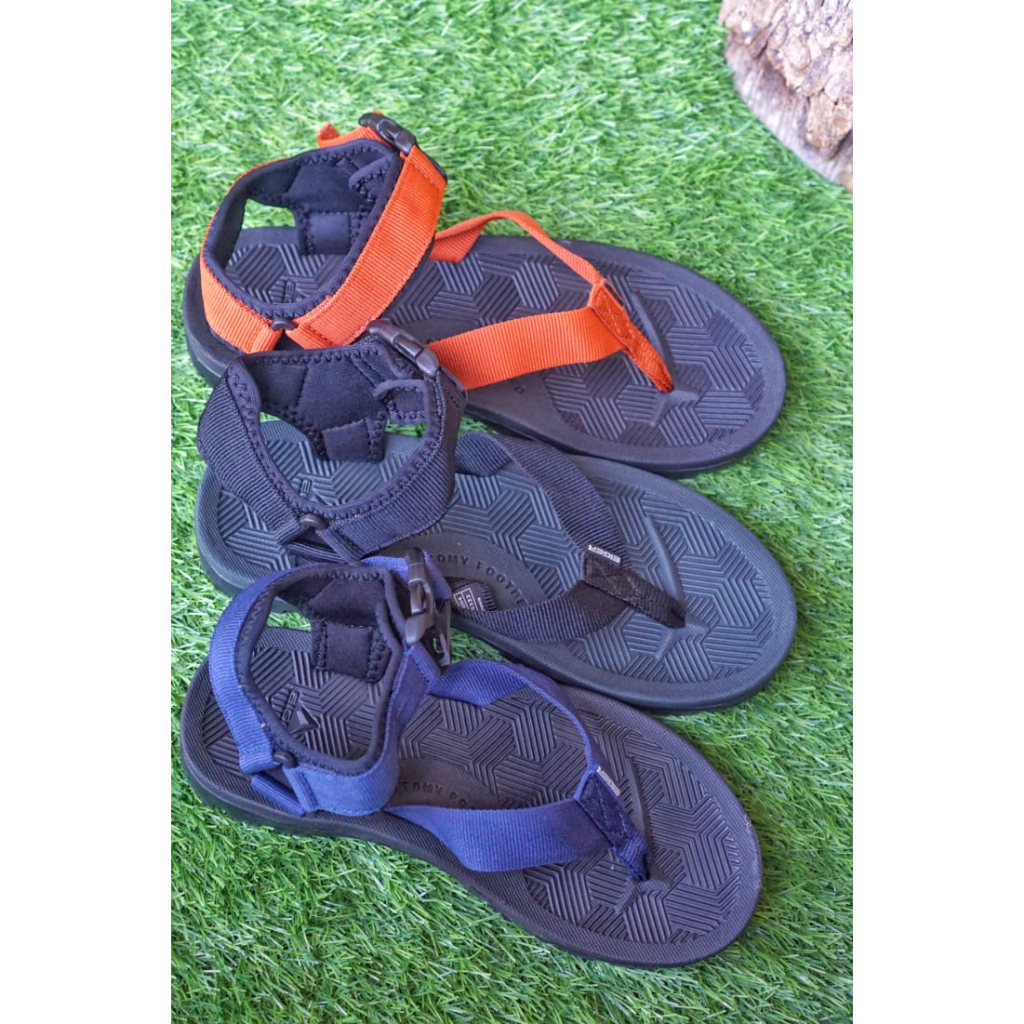 EIGER1989 BHARDEV PINCH ROLL STRAP SANDALS Art 7772 SENDAL - SANDAL PRIA - SANDAL GUNUNG