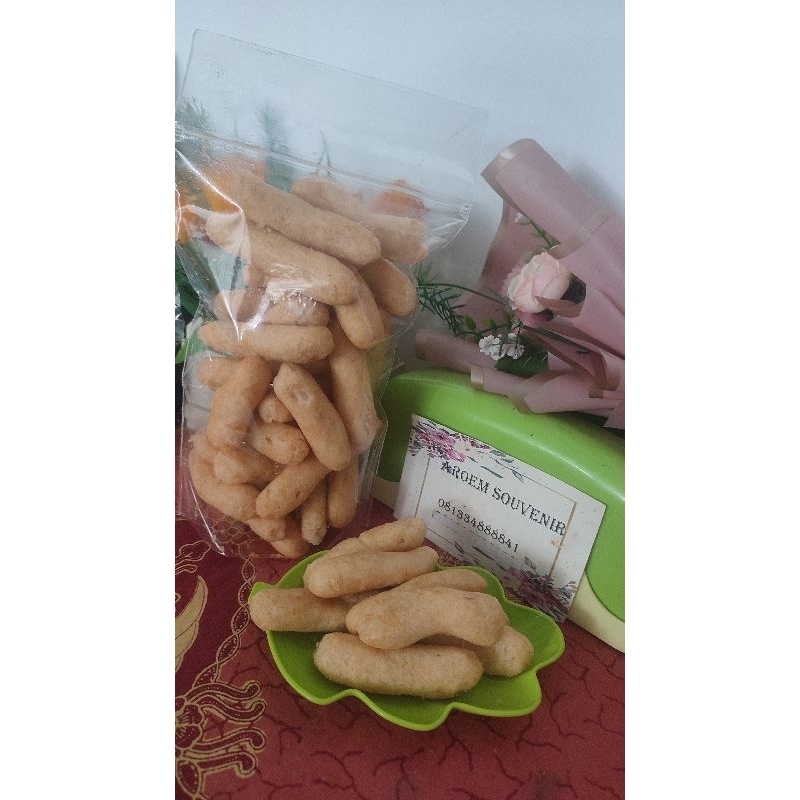 

Camilan Krupuk kakap snack kakap panjang