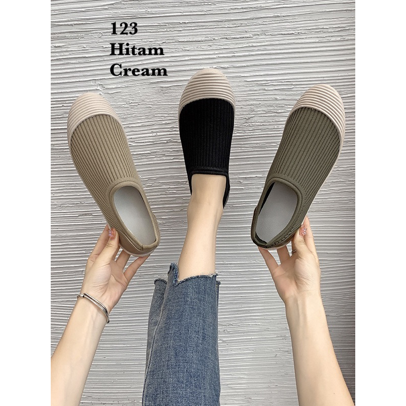 SEPATU SLIP ON ELASTIS 123