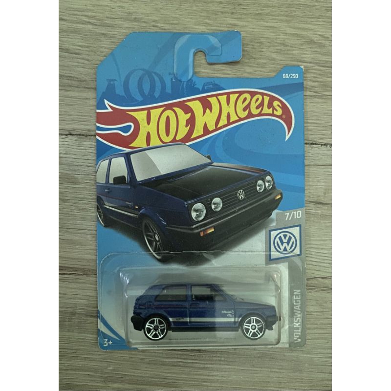 Paket Hotwheels Volkswagen Beetle, Volkswagen Golf MKII, Volkswagen Caddy