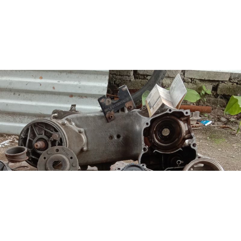 Crankase kiri vario 110 old / surat stnk set nomor rangka