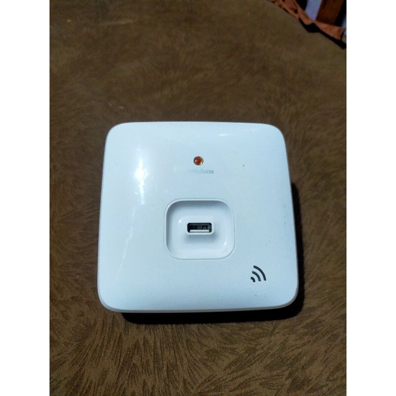 Vodafone Sharing Dock R101
