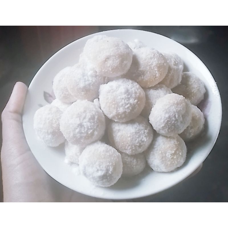 

PUTRI SALJU KUE KERING LEBARAN HOME MADE kemasan 500g