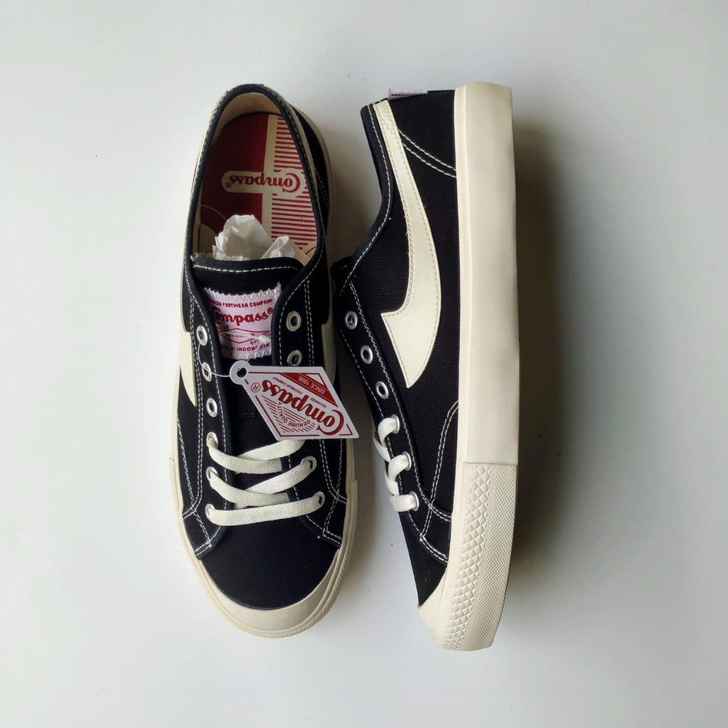 Sepatu Compass Original - Compass retrograde low black white