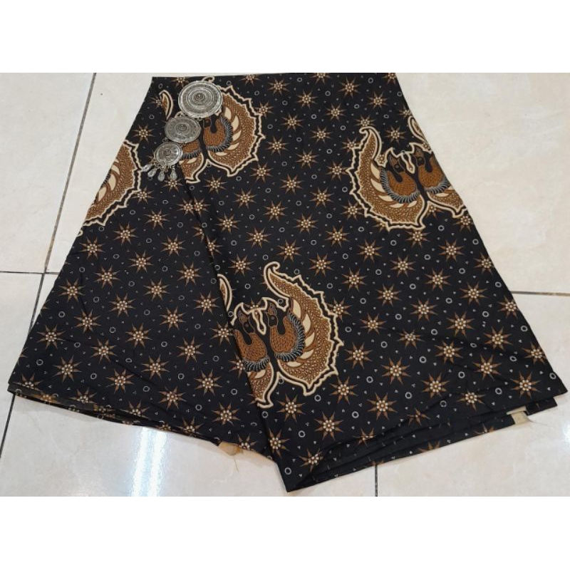 Jarik Soloan Motif Truntum Gurdo