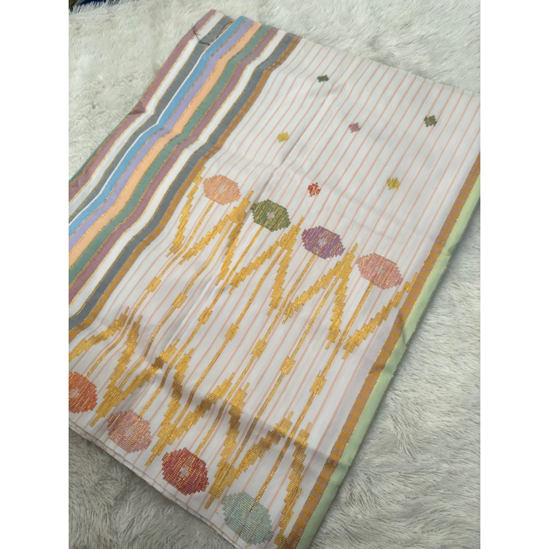 Kain Sarung Tenun Sutra Khas Bugis Sengkang,Makassar (Tenun Walida)