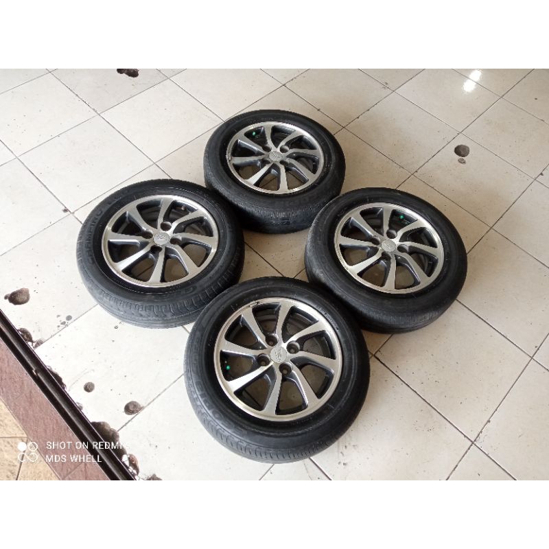 VELG MOBIL BEKAS RING 14 LUBANG 4 PLS BAN 175/65/14