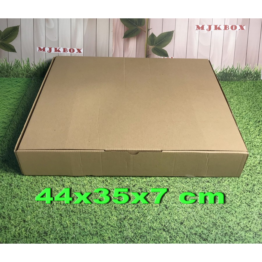 

Kardus karton uk. 44x35x7 cm...die cut box kotak Souvenir -dll