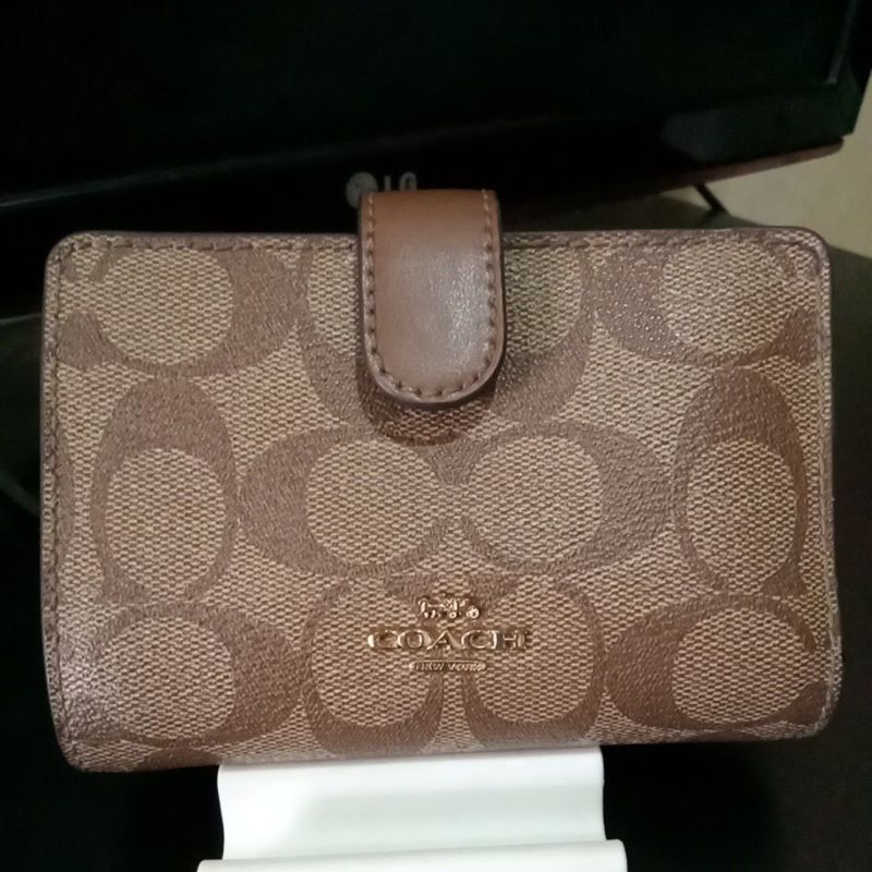 Preloved autentik dompet Coach