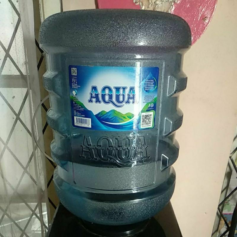botol aqua galon kosong bekas