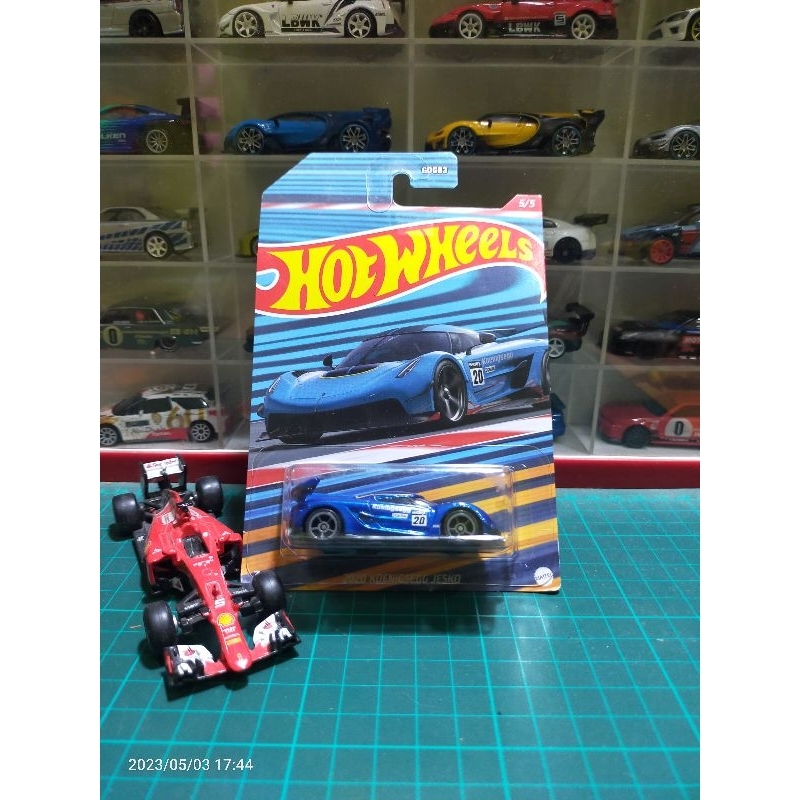 hot wheels racing circuit 2020 koenigsegg jesko