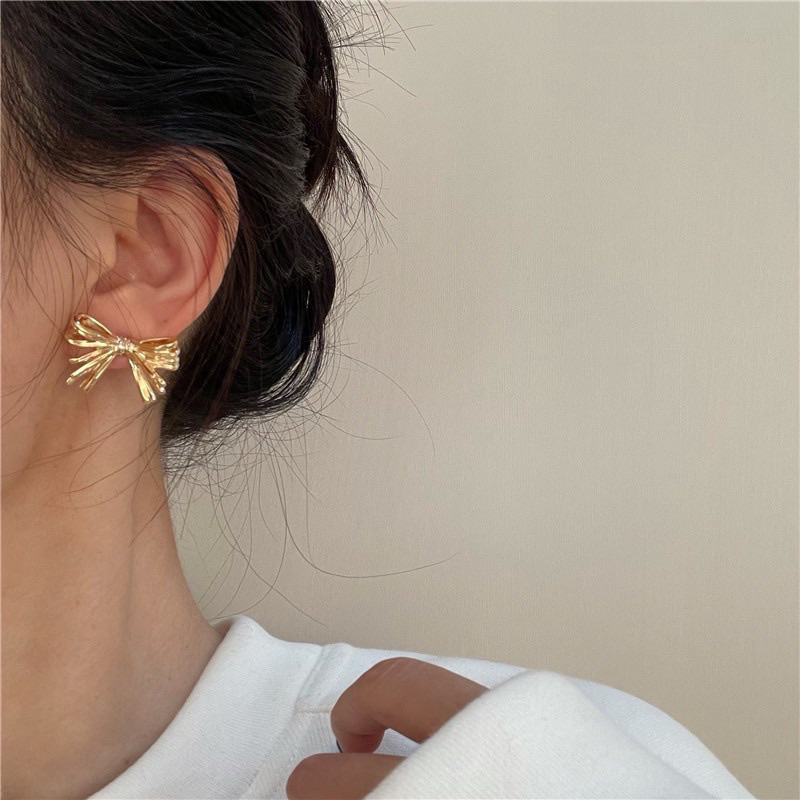 Ribbon earrings / anting