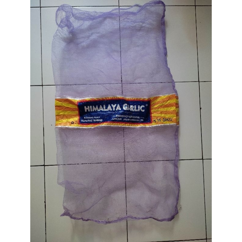 karung plastik bawang putih 20 kg, isi banyak 10 lembar