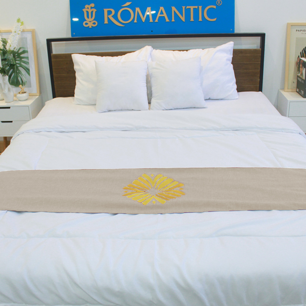 Bed Runner / Selendang kasur Custard by ROMANTIC standard Hotel minimalis