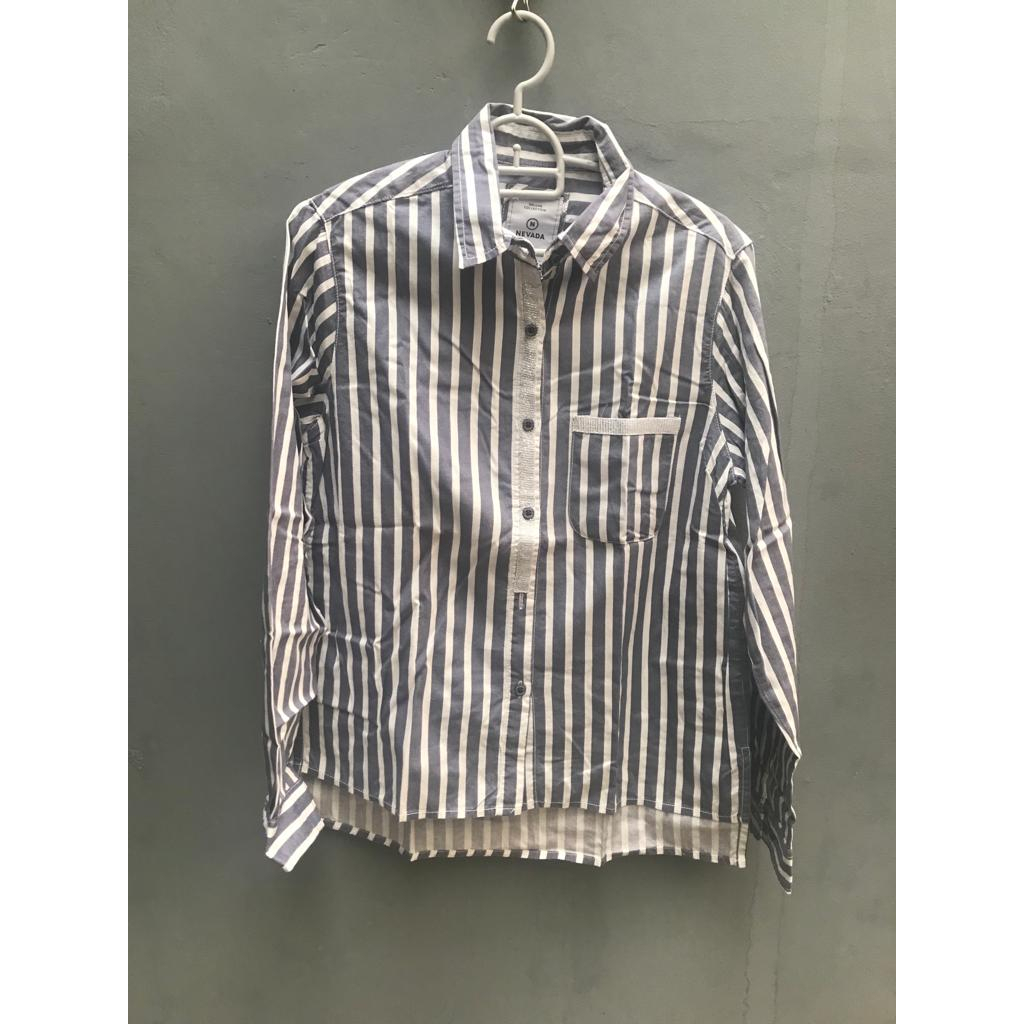 Kemeja Wanita Nevada Biru Putih Preloved