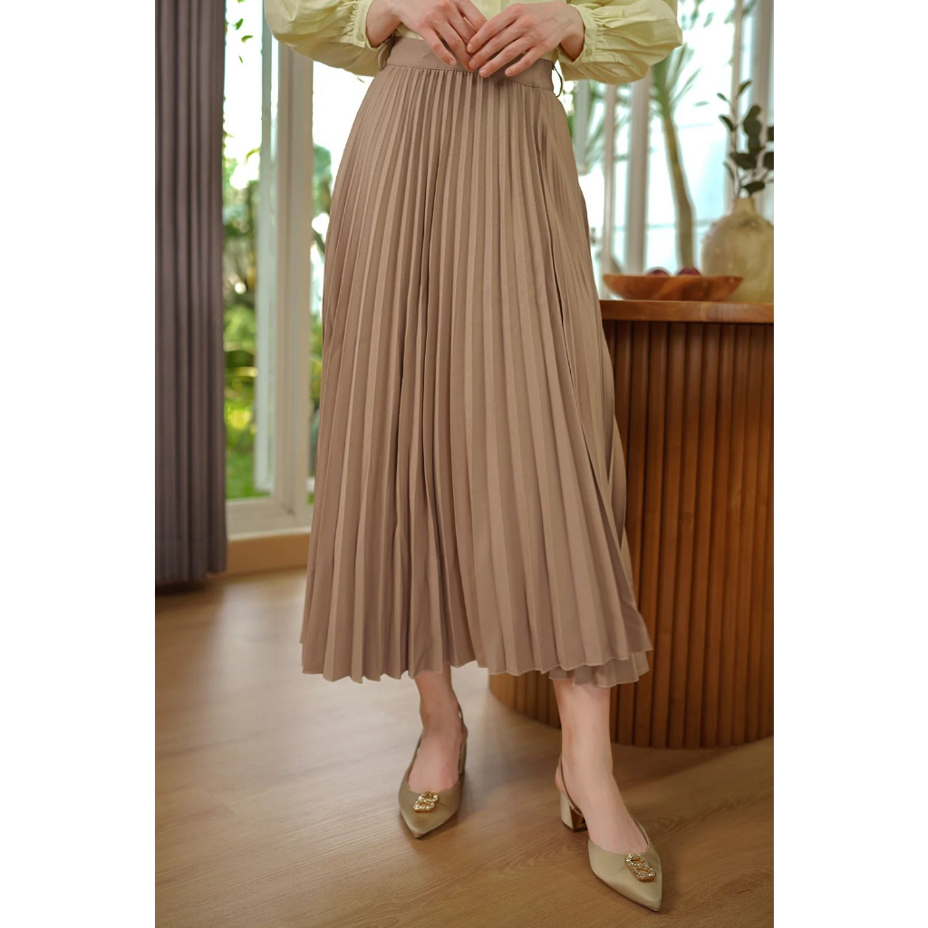 CLEO PLEATED SKIRT - BENANG JARUM