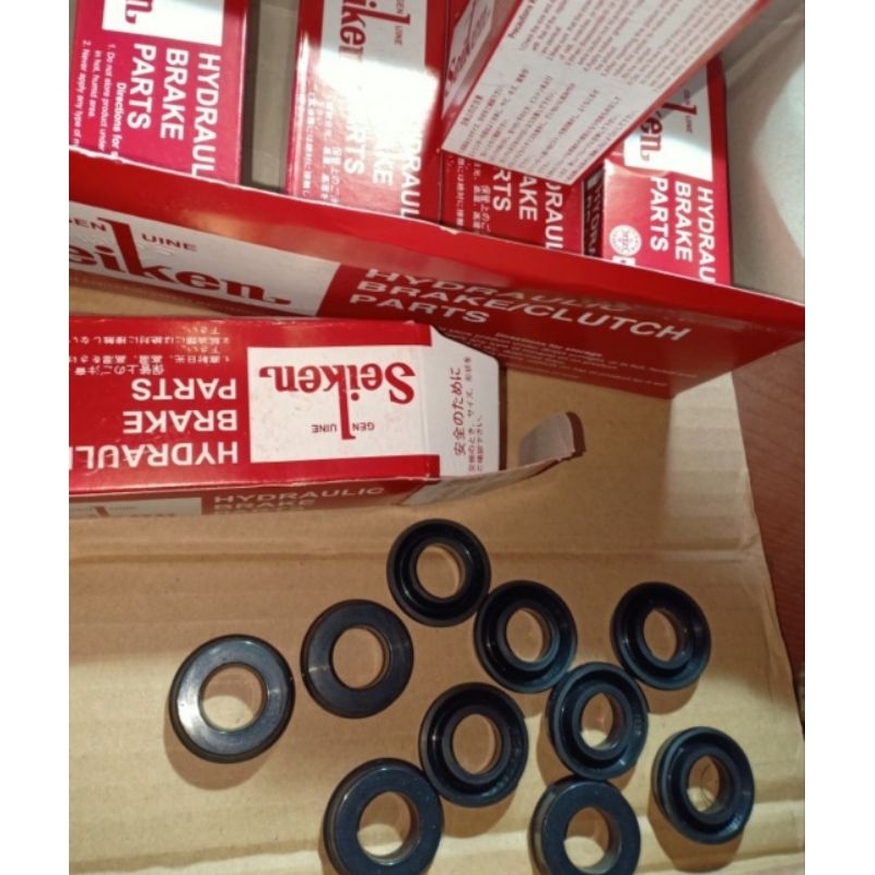 KARET REM BELAKANG DYNA 125HT / 130HT / NKR66 / NKR71 / HINO DUTRO SC-40493R SEIKEN