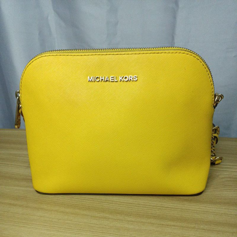 Sling Bag - Tas Selempang Michael Kors