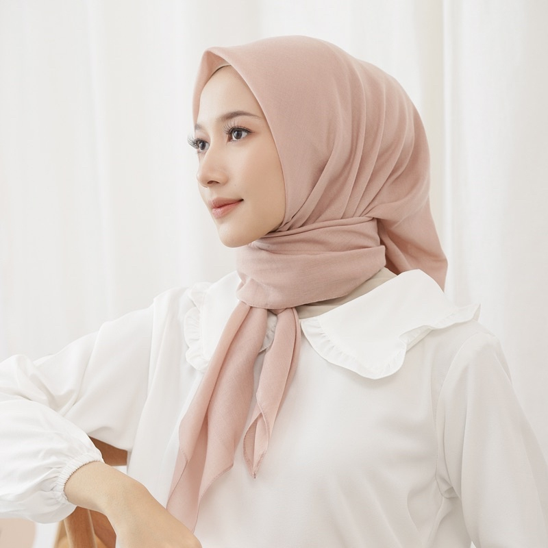 Hijab Segi Empat Paris Premium Voal // Jilbab Segiempat Paris Premium // Kerudung Paris Polos