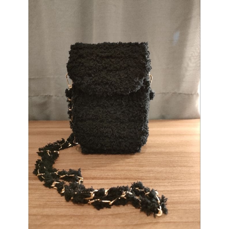 FURRY BLACK PHONE BAG/SLING BAG/TAS RAJUT KANVAS