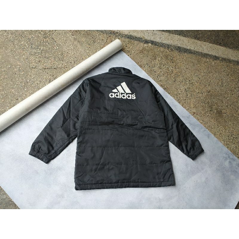 jaket puffer adidas