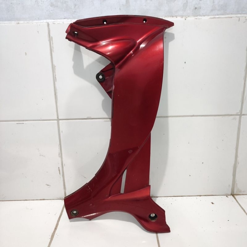 cover sayap dalam KANAN YAMAHA JUPITER Z Burhan Merah bekas ORI copotan 2009
