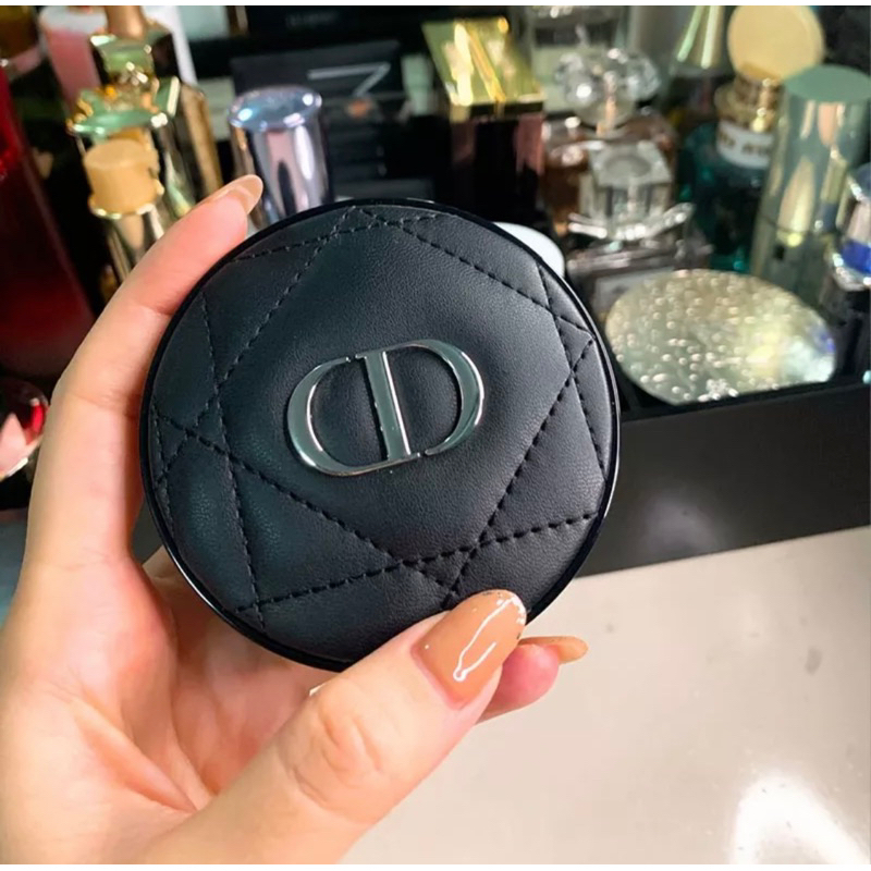 Temukan Dior Cushion/Dior Forever Perfect Couture Skin Glow Cushion 14g Dior Powder N0/N1/N2 100% Or