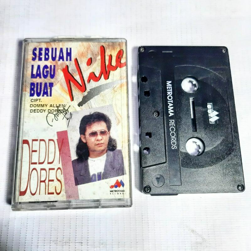 kaset pita deddy dores sebuah lagu buat nike ardilla