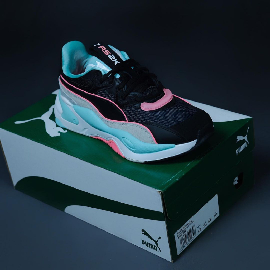 Sepatu Lari / Sepatu Running WANITA / RS -  2K MESSAGING - BLACK HIGH RISE