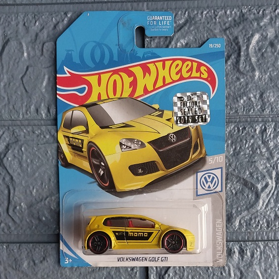HOT WHEELS Volkswagen Golf GTI