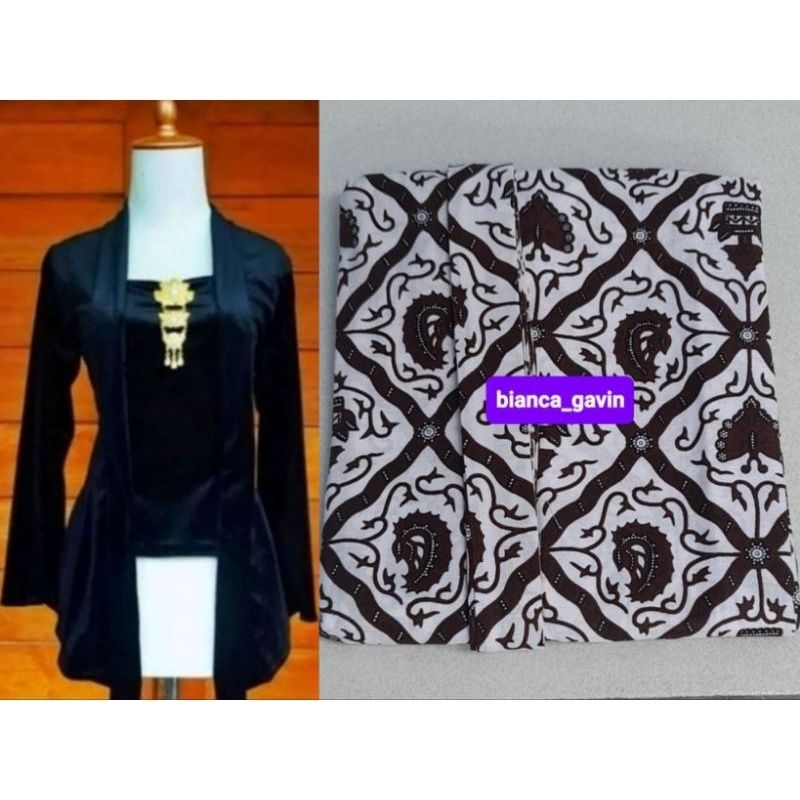 Kebaya Bludru Hitam + Jarik Instan ~ Motif Sidoluhur