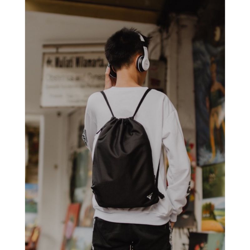 Tas Pria Wanita Unisex Model Polos Hitam Original Tas Futsal Anti Air