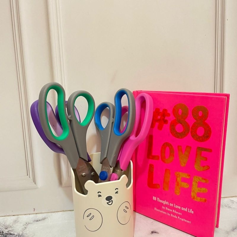 

Gunting Glorry Tebal Kuat Gunting Alat Tulis Kantor Unik Kado Viral Termurah