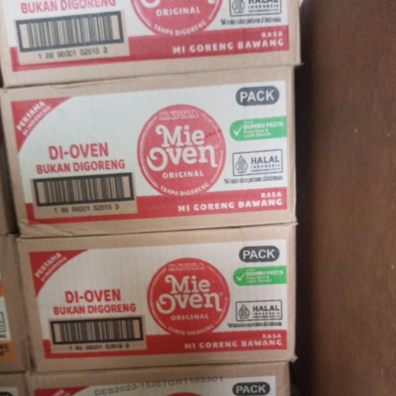 

mie oven "GORENG BAWANG" kartonan isi 24pcs
