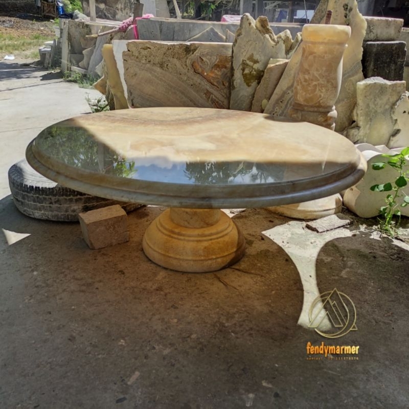 Meja lesehan/meja tamu bulat kaki pendek batu onix D.80