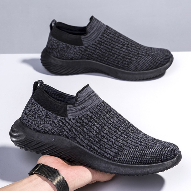 Highland Sepatu Slip On Pria Casual Hitam Sepatu Slop Kerja Laki Laki Sepatu Flat Santai Cowok Fashionable Sneakers MR146