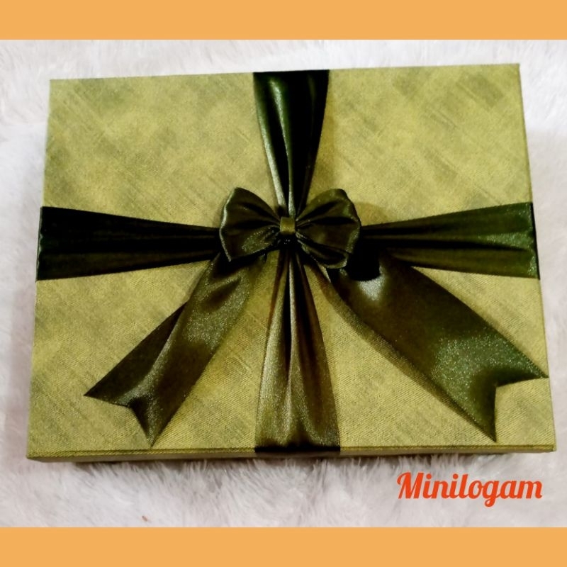 

kotak kado besar /box hadiah ,hampers, hardbox,souvenir