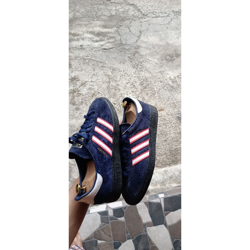 Adidas Munchen edge