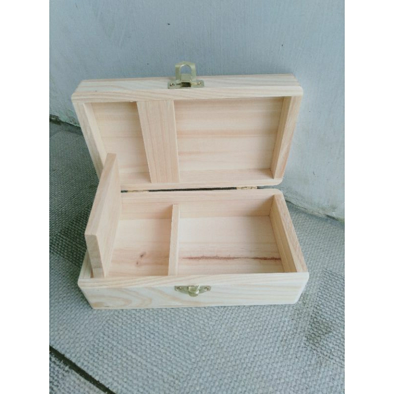 box kayu 9 x 14 x 4.5 ukuran dalam  rokok lintingan souvenir
