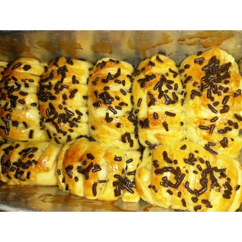 

Pisang Bollen Coklat Keju Reguler Homemade Vancy Cakes 1 Pack isi 10 Pcs